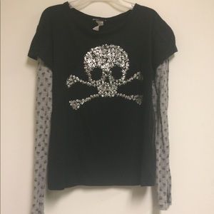 Black and silver skull shirt